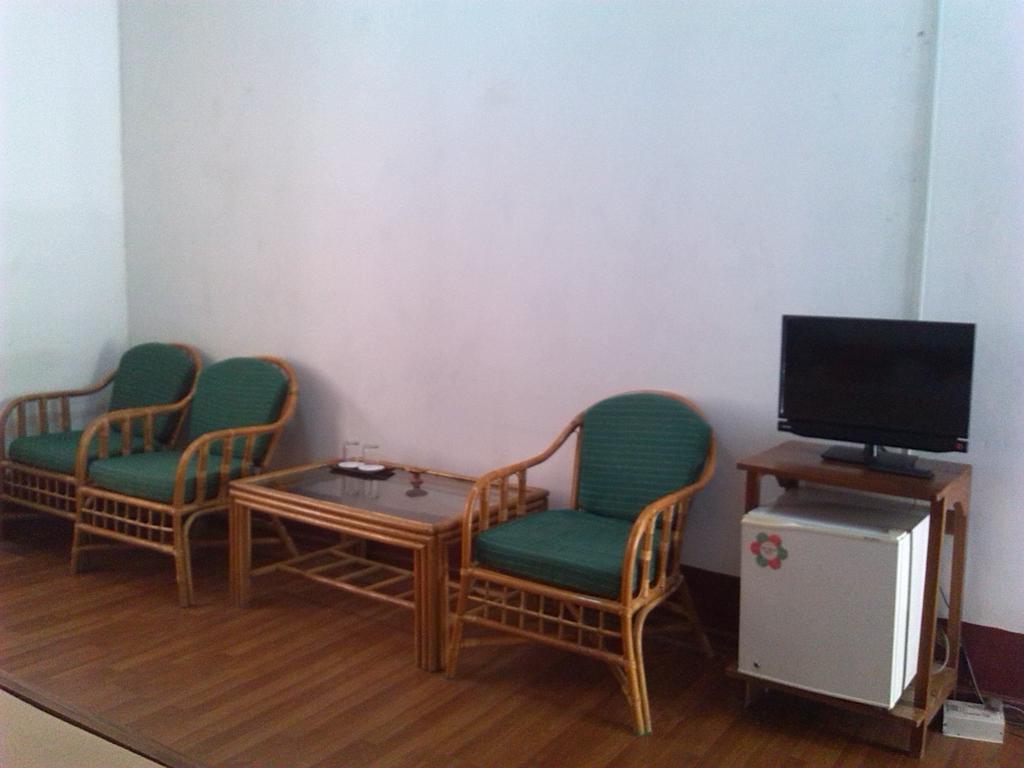 Lawkanat Hotel Bagan Bagian luar foto
