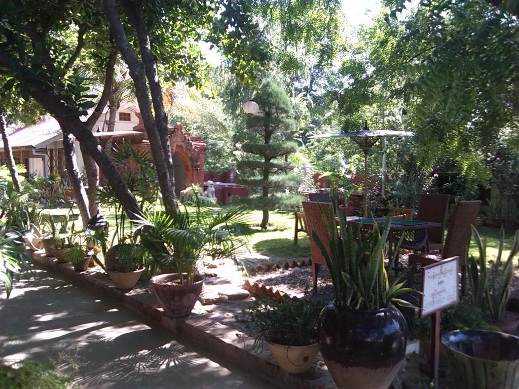 Lawkanat Hotel Bagan Bagian luar foto