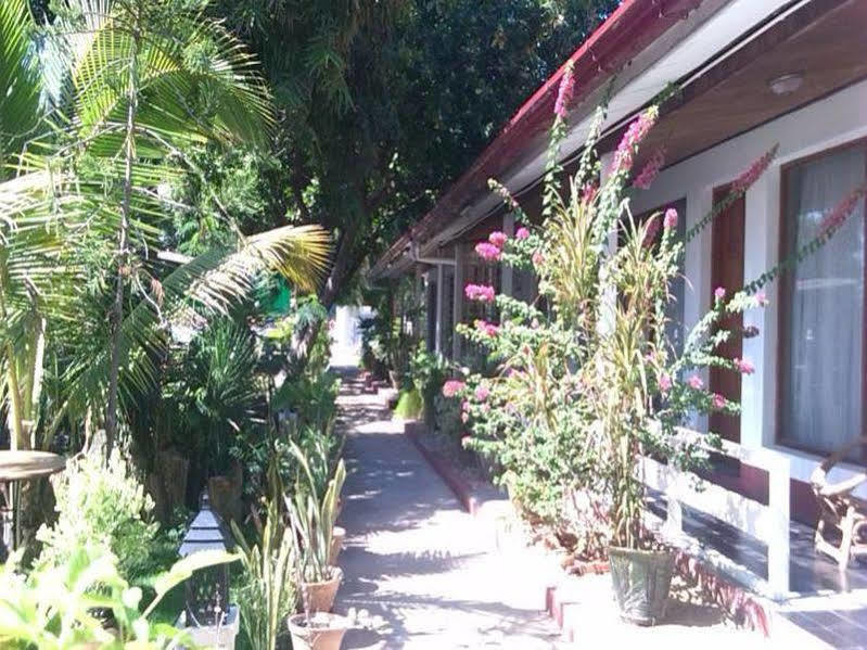 Lawkanat Hotel Bagan Bagian luar foto