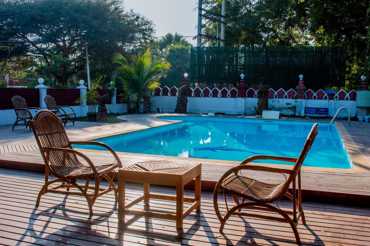 Lawkanat Hotel Bagan Bagian luar foto