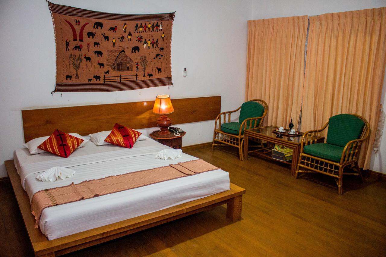 Lawkanat Hotel Bagan Bagian luar foto